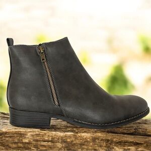 Classic Riverberry Women's Avery Zip Up Dark Grey Ankle Boots Flat Bootie 10